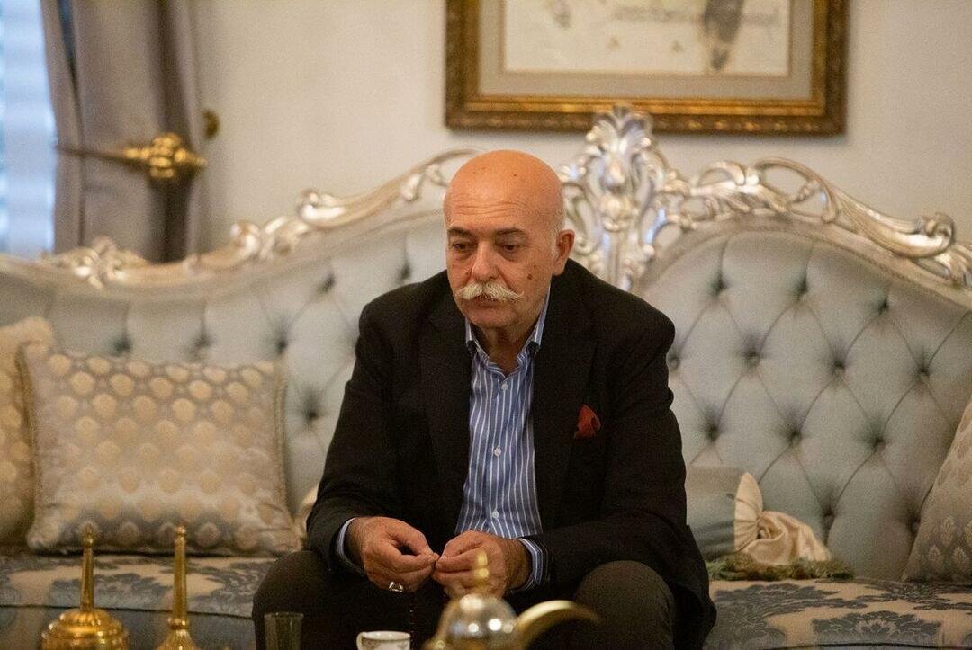 В роли Абдуллы Унала в сериале "Клюквенный щербет" (кадр из сериала)