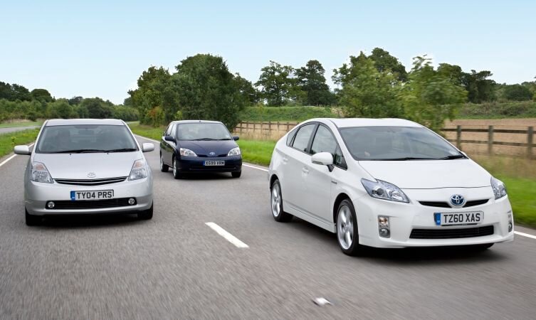 Приусы в трех поколениях