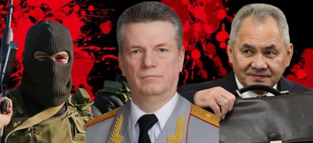 В центре Юрий Кузнецов, справа - Сергей Шойгу, слева - их новый "друг"
