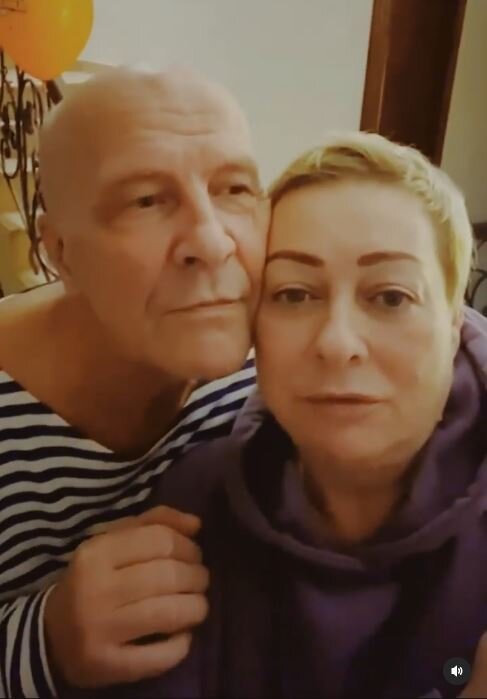 Здравствуйте! Не понимаю как мне удалось не посмотреть это интервью раньше. Я получил огромное удовольствие! И очень хочу поделиться им с Вами. Да ладно я...-14