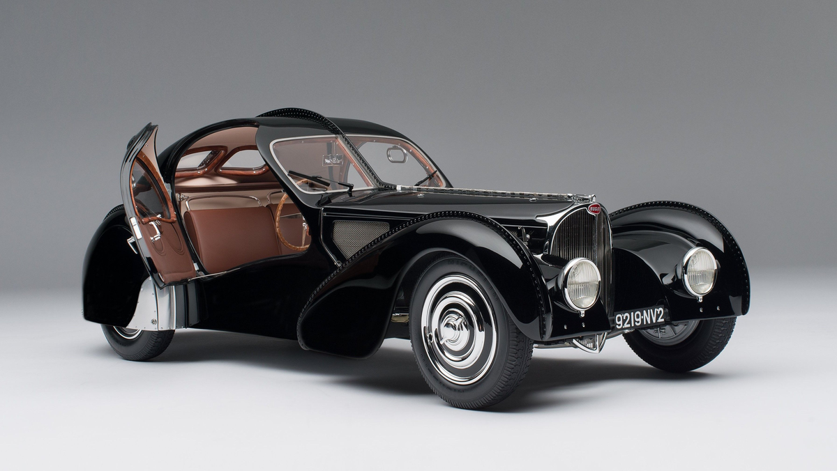 Bugatti Type 57SC Atlantic 1936 — это один из самых великолепных и уникальных автомобилей в истории автомобилестроения.
