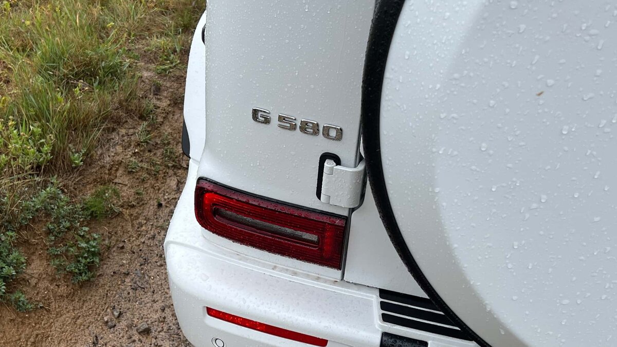 Официальное наименование - Mercedes-Benz G580