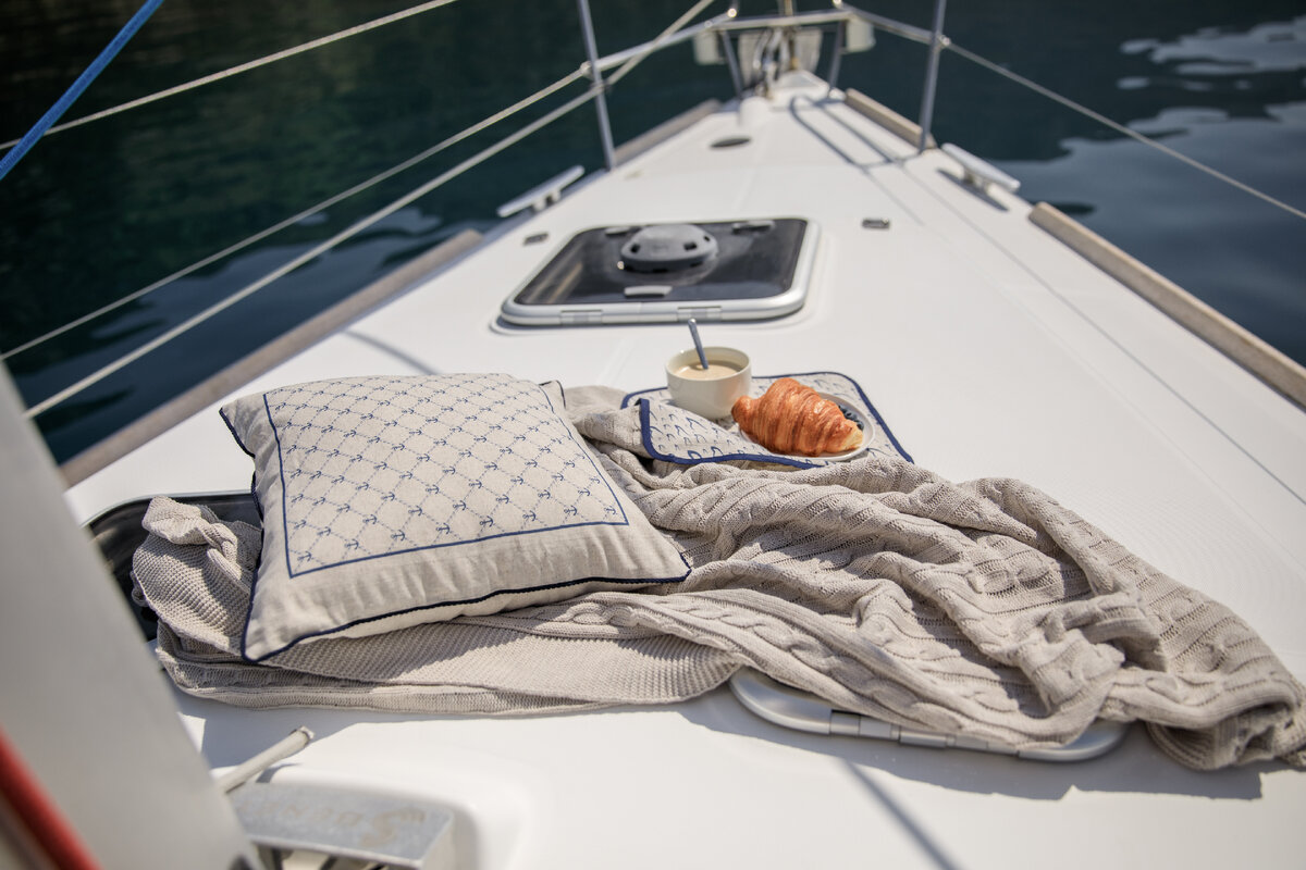 Завтрак на палубе яхты гармоничнее?