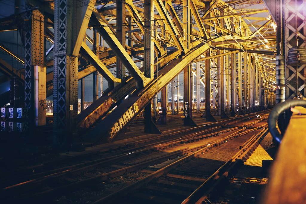 Инновационные материалы для строительства надежных и эффективных путей в эпоху высоких технологий