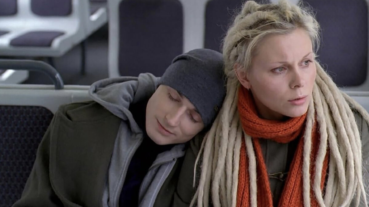 Кадр из фильма "Жить"