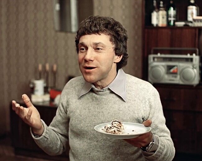 Кадр из фильма «Зимняя вишня» (1985). Скрин экрана.