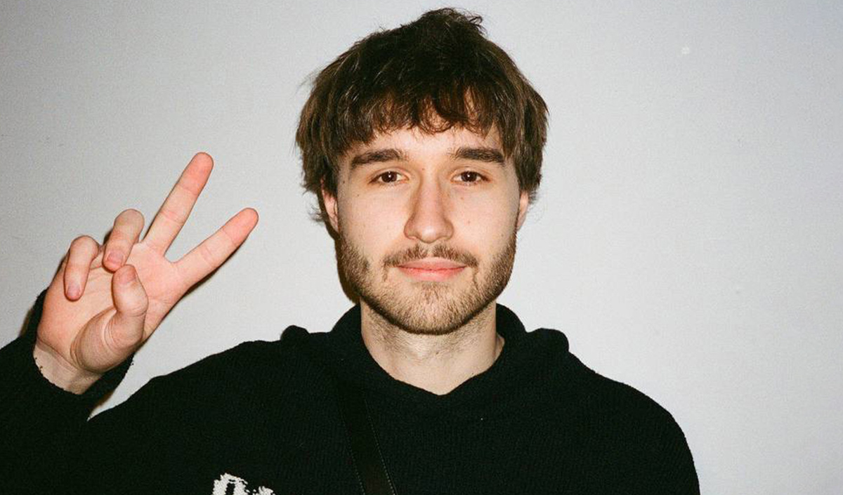     Алексей Koreshzy Деревяшкин