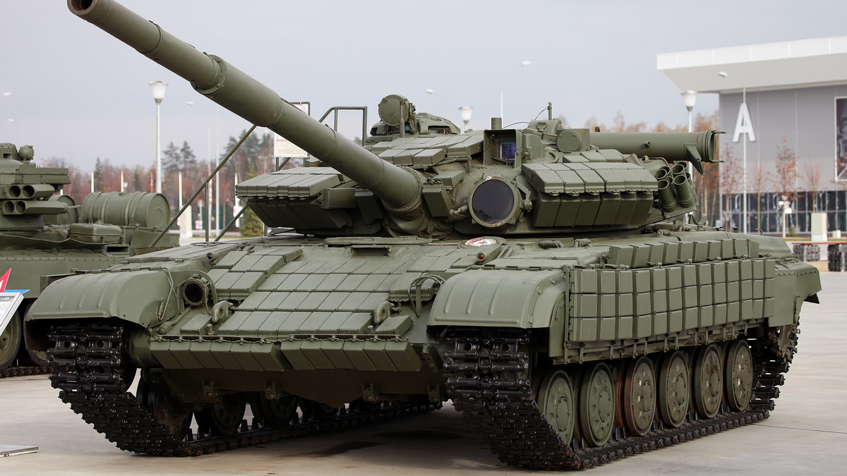 Почему на Т-64 и Т-72 динамическую защиту ставят по-разному?