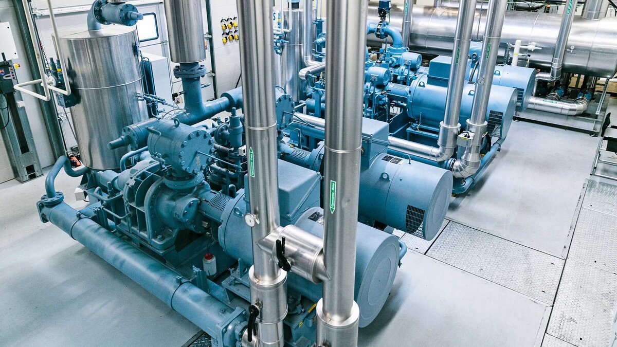 Обслуживание холодильного оборудования должно быть профессиональным и своевременным.