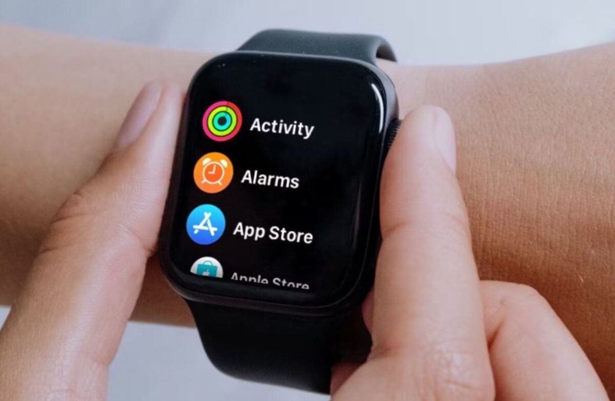    Этими приложениями для Apple Watch ты будешь пользоваться каждый день. Фото: makeusof.com