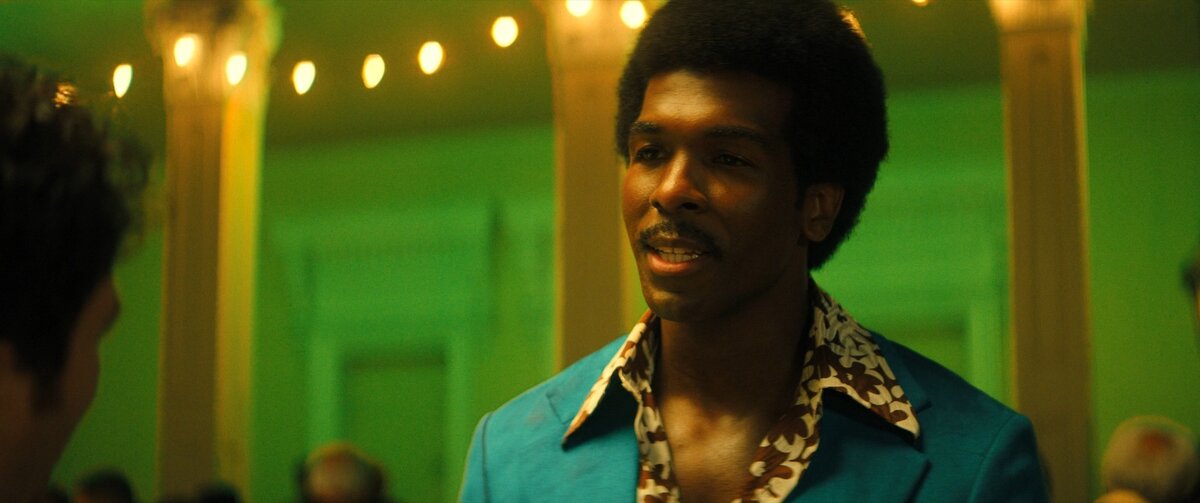 Кадр из фильма "Джордж Форман:Несокрушимый"