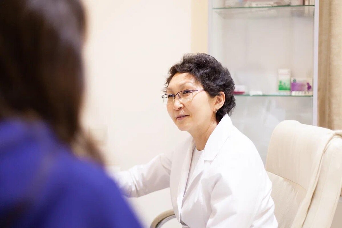 Трансвагинальное УЗИ считается более информативным, чем трансабдоминальное (через живот)