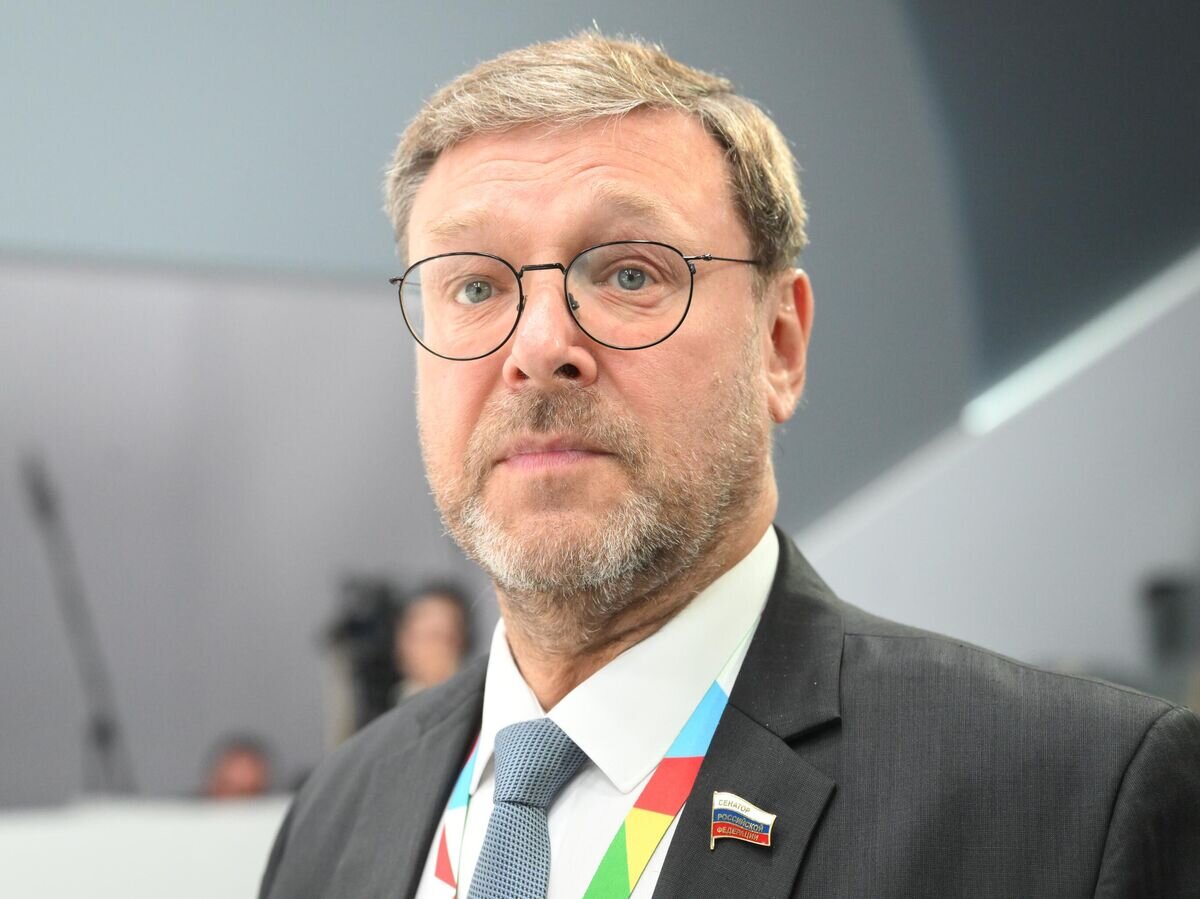    Заместитель Председателя Совета Федерации Федерального Собрания РФ Константин Косачев на II Cаммите и форуме "Россия - Африка"© РИА Новости / Илья Питалев