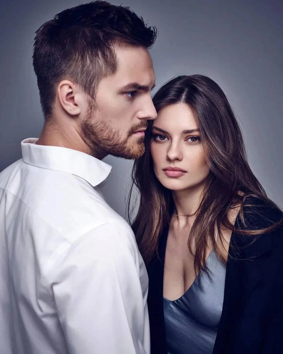 Никита Волков и Лиана Гриба в сериале «Постучись в мою дверь в Москве» Фото: Соцсети