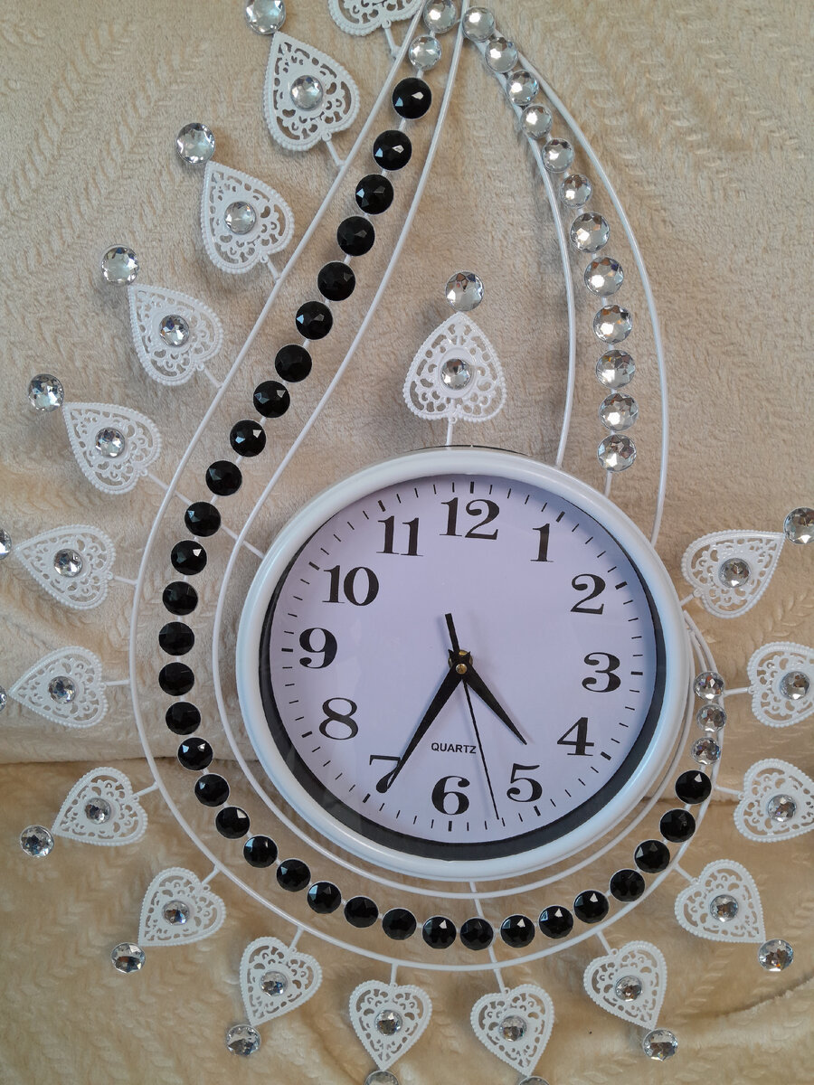 Часы на подарок.