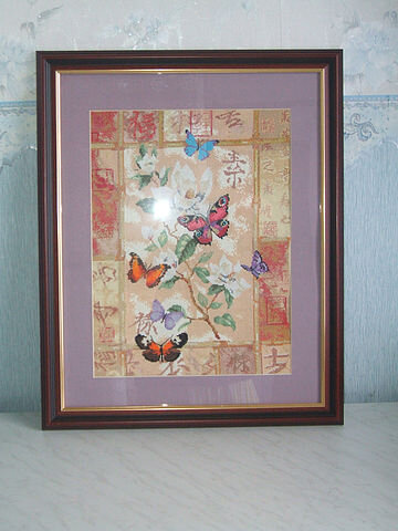 Вышивка с золотой нитью ( золото не настоящее) 