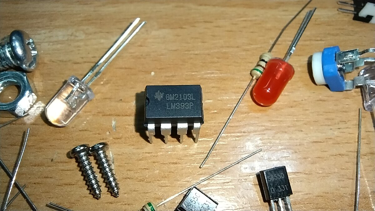 Операционный усилитель LM393