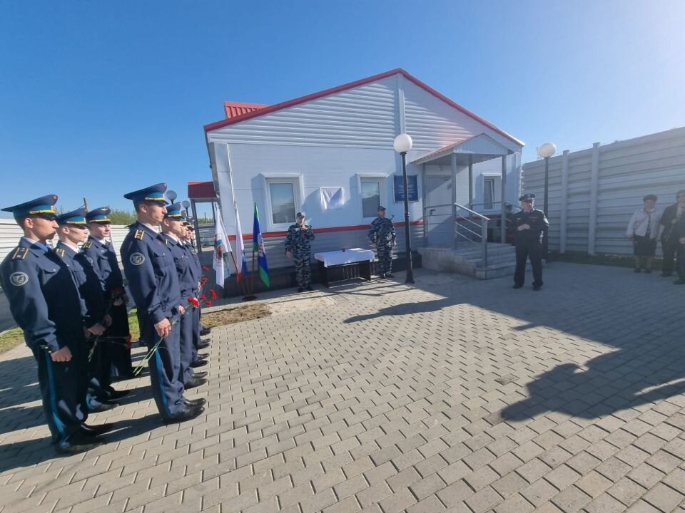    Открытие мемориальной доски . Источник: vk.com/altai_letka