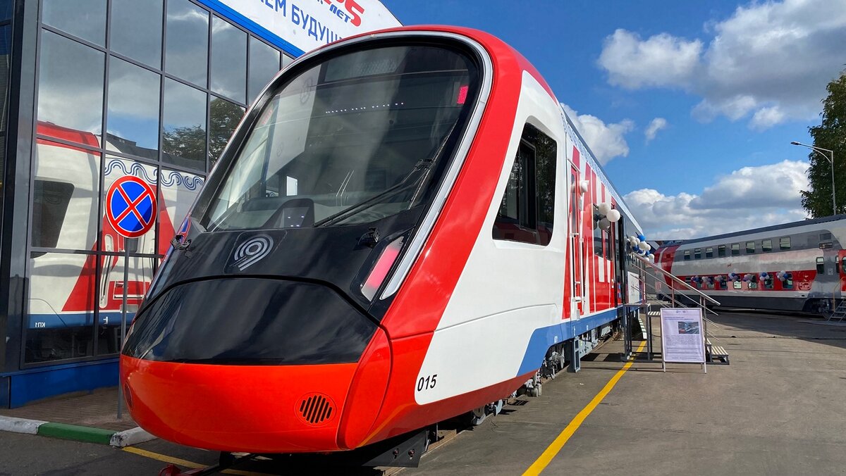 Электропоезд городской постоянного тока ЭГ2Тв "Иволга-3.0"