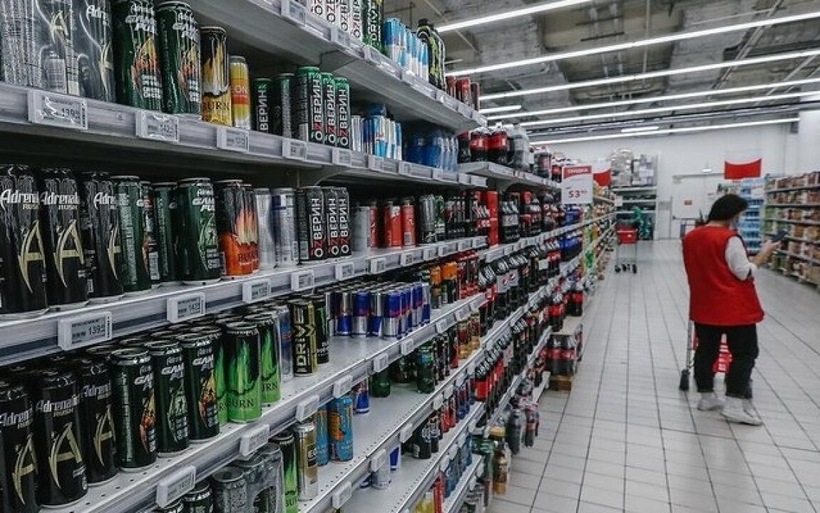    В Госдуму внесли законопроект о запрете продажи энергетиков детям