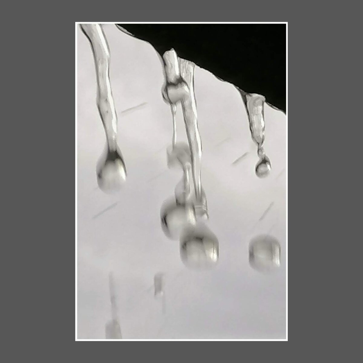 "Дождь стучит по крыше". Дача, фото 2020 года