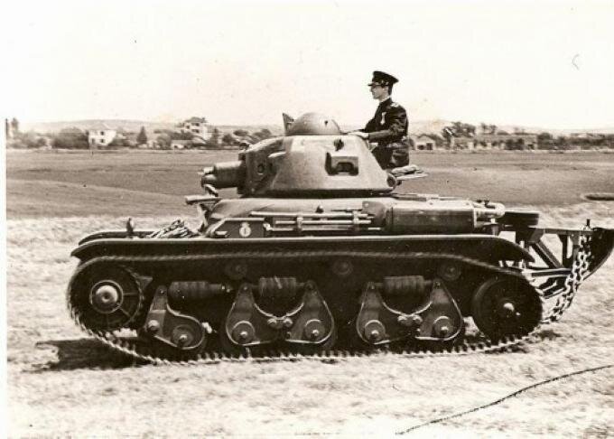  R-35