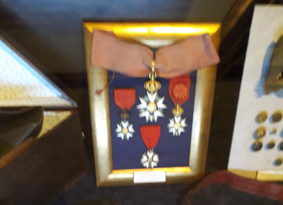 Знаки Ордена Почётного Легиона (Франция)	