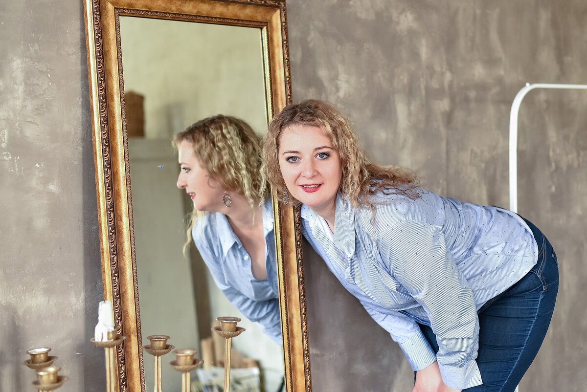 Я на фотоссесии два года назад.  Здесь101 кг. ИМТ 30 Заметно?) Хейтеры, вы где? 