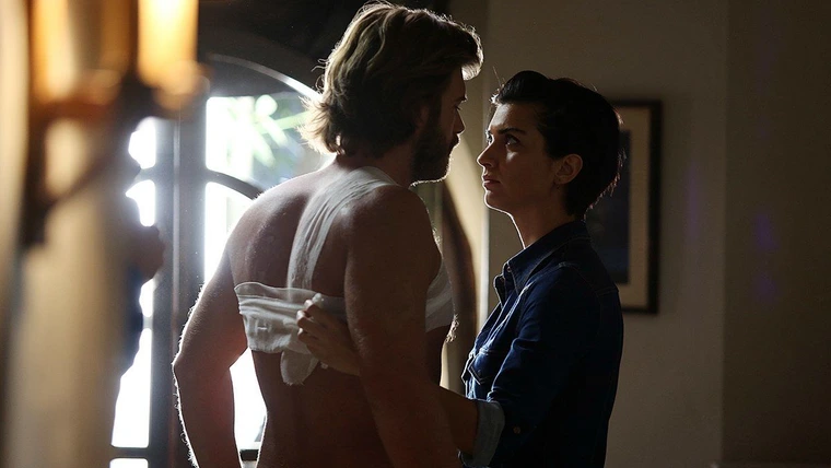 кадр из сериала "Отважный и красавица"