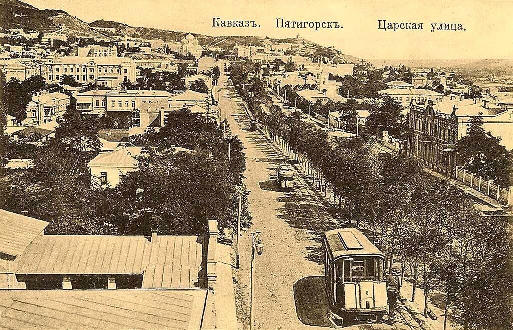 По улицам Пятигорска :: Александр Земляной - Социальная сеть ФотоКто