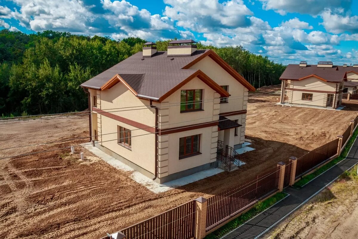 Почти 70% введённого в начале 2024 года жилья — частные дома. Фото: ndv.ru