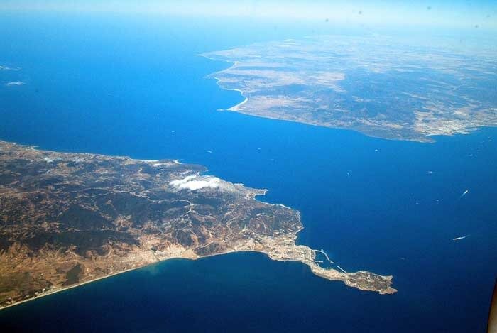 Гибралтарский пролив. Вид из космоса. 
