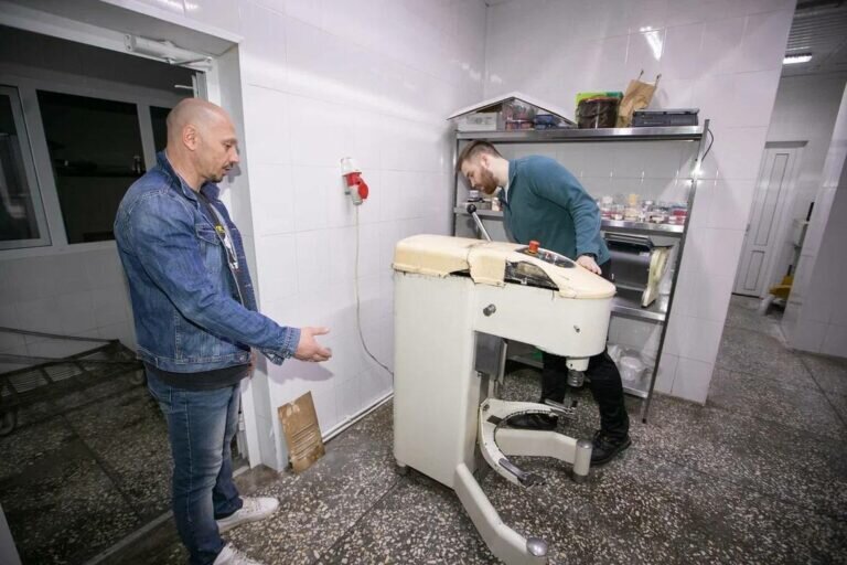    Пострадавшие от паводка оренбургские предприниматели получают меры поддержки Марина Шарт