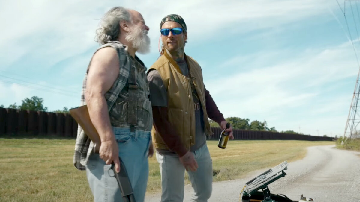 Кадр из фильма "Я не киллер"