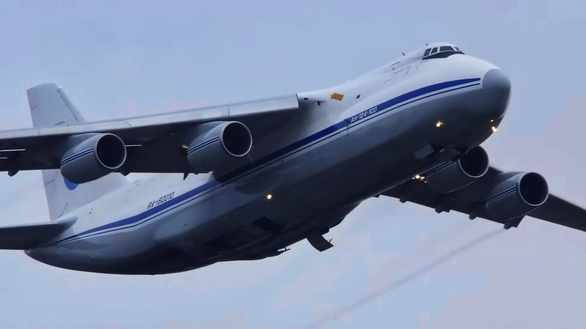 Ан-124-100