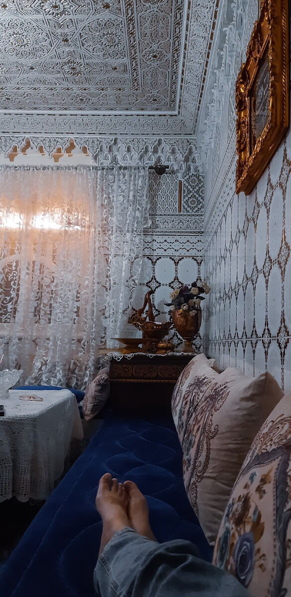 Пока не придумали чем займемся пишу лежа в тенечке