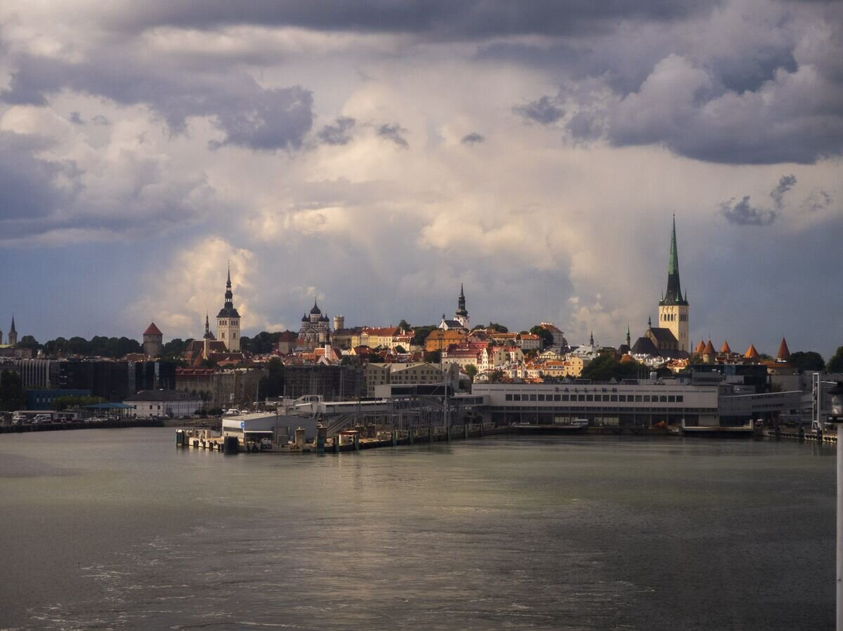    Порт ТаллинаCC BY 2.0 / Ramón Cutanda López / Puerto de Tallin