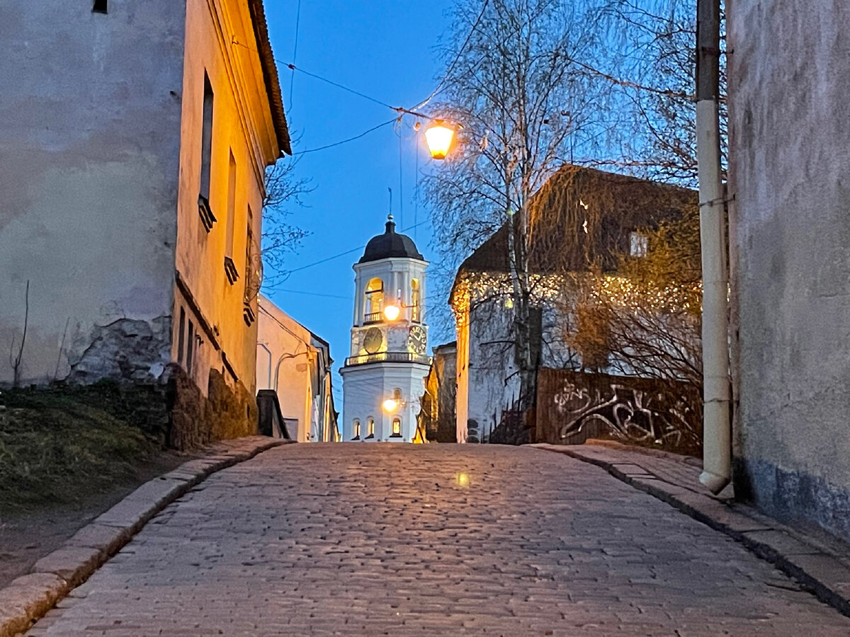 Часовая башня. Фото автора, май 2024