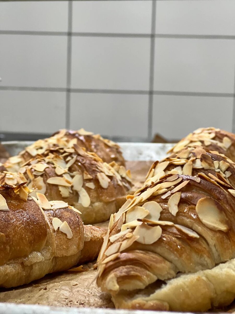 Классический круассан на закваске пекарни Катин Хлеб