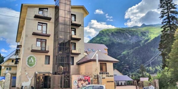 Andersen Dombai Hotel