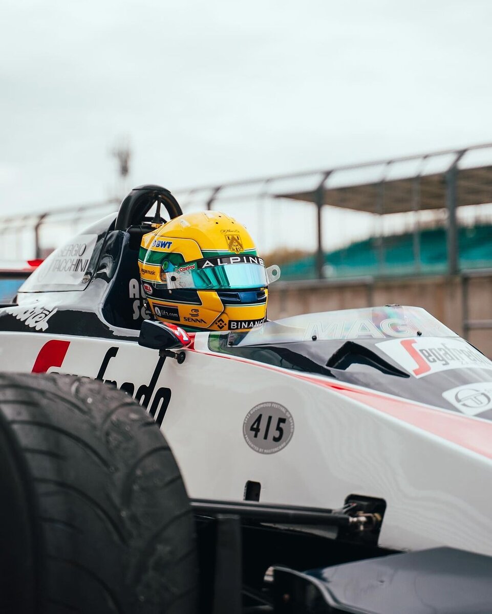    Пьер Гасли в болиде Toleman Айртона СенныФото: Соцсети