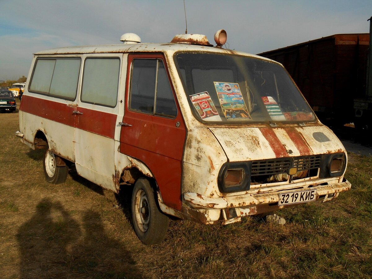 Почему исчезли с автомобильных дорог СССР микроавтобусы РАФ "рафики" АВТО ПОЧЕМУ