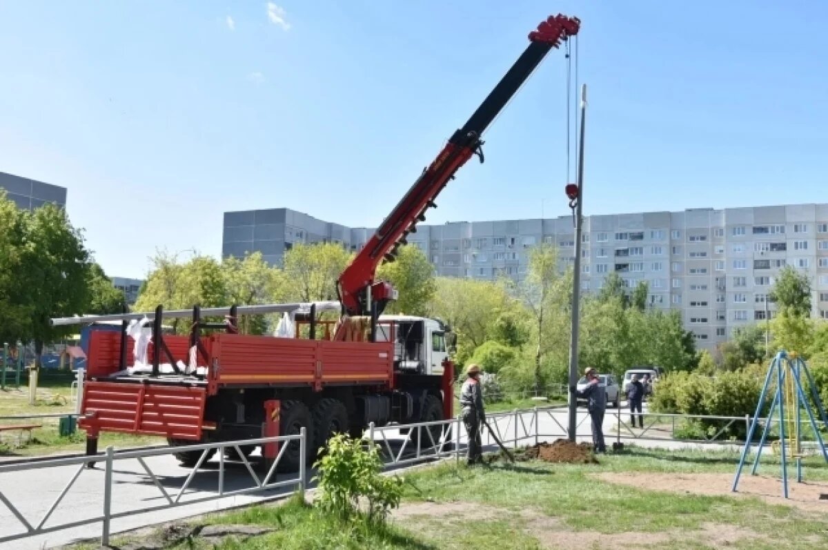 В Ульяновске впервые установили композитные световые опоры | АиФ-Ульяновск  | Дзен