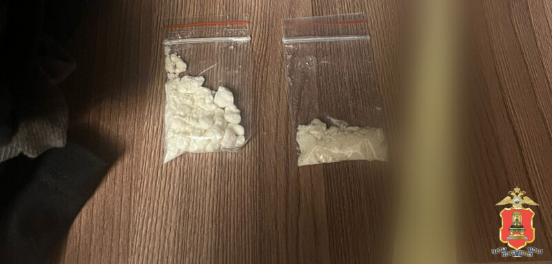 В Твери задержали мужчину и женщину, подозреваемых в незаконном обороте наркотиков