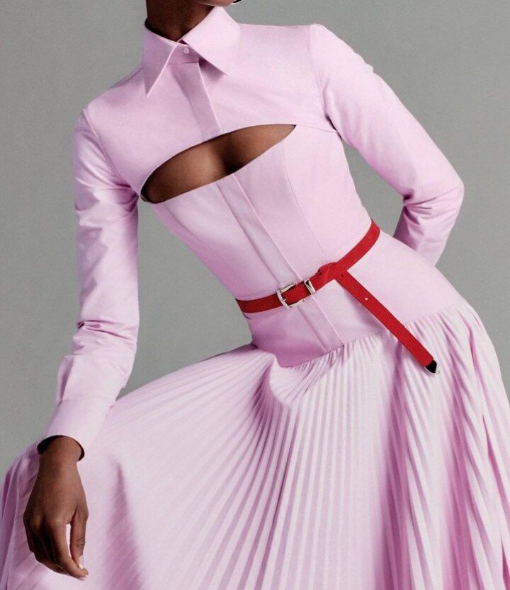 №1. Источник @fashionista_couture