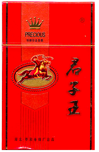 "A Gentleman The King".  Китай, начало 2000-х годов. 20 штук с фильтром в боксе и в целлофане. Смола 17 мг, никотин 1,1 мг. Производитель: "Zaoyang Cigarette Factory".  Владелец торговой марки: "Zaoyang Cigarette Factory".