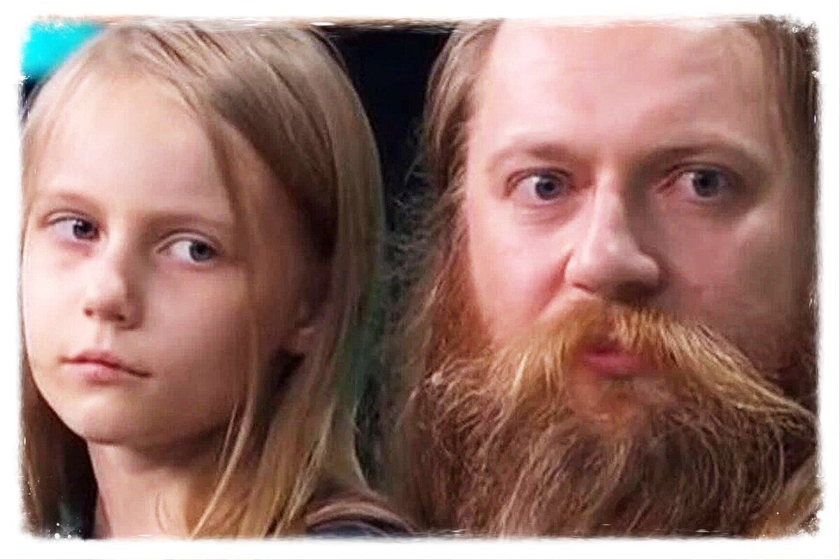 Евгений Тепляков стал известен после того, как его старшая дочь в 9 лет стала студенткой МГУ