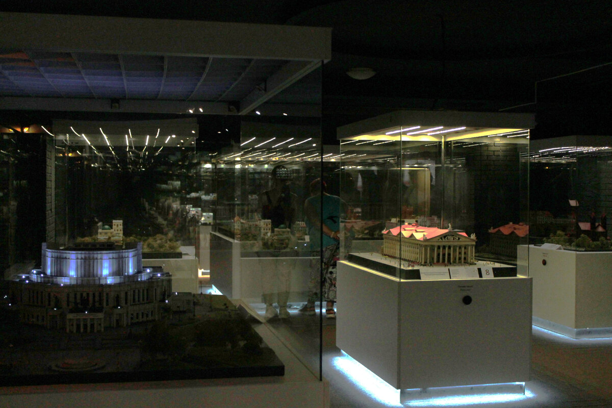 Помимо "экспонатов" в музее есть зона с VR шлемами для полного погружения в историю