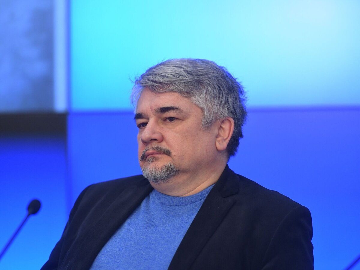 Ростислав Ищенко