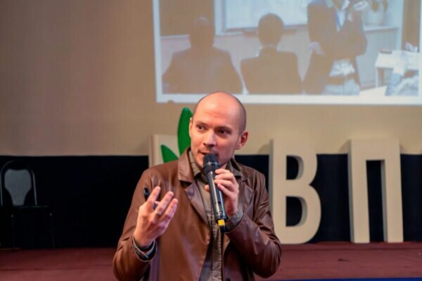    Александр ДЕМАХИН